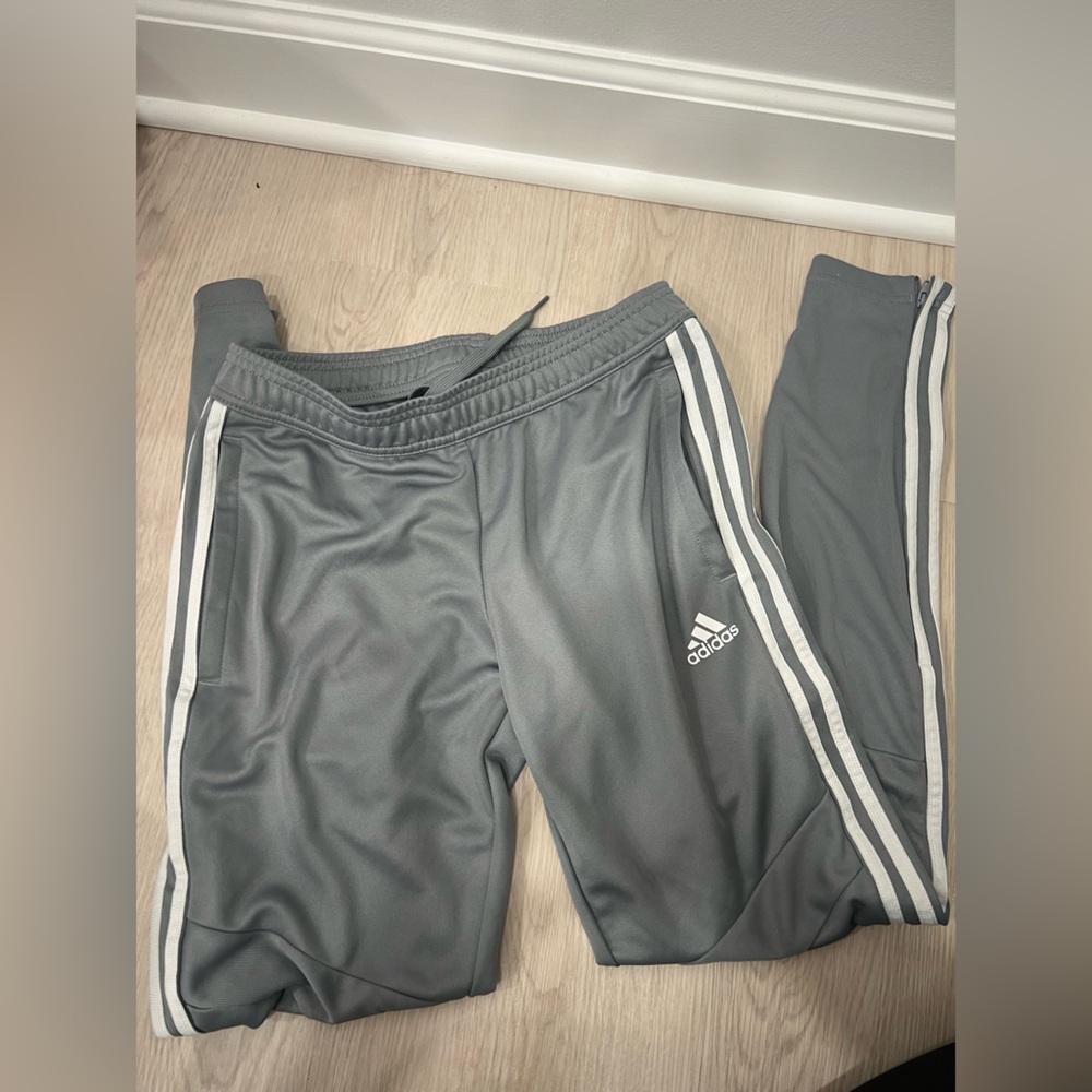 Adidas Gray Sweatpants with Signature Stripes - size women’s small